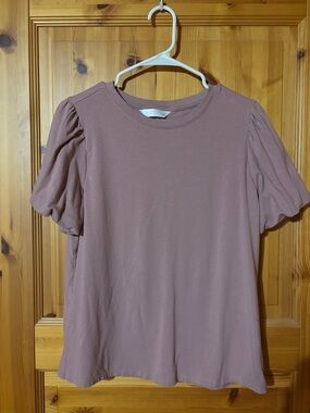 LC Lauren Conrad Dusty Mauve Puff Sleeve Crew Tee